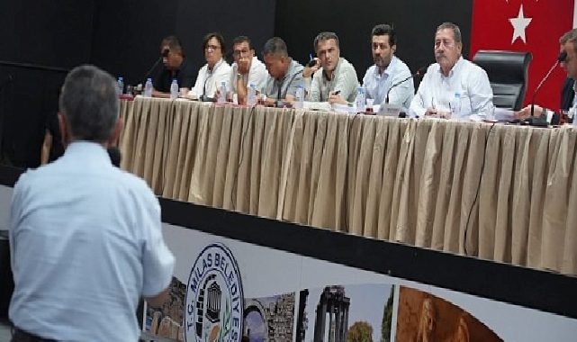 Milas Belediye Başkanı Fevzi Topuz Muhtarların Taleplerini Dinledi