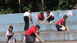 Öğrencilerinden Mıntıka Paklığı