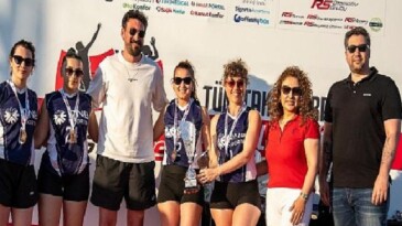 QNB Sigorta Bayan Voleybol Grubu Beach Volley MasteRS’ta üçüncülük kupasının sahibi oldu
