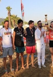 Sahil, Güneş ve Voleybol