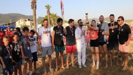 Sahil, Güneş ve Voleybol