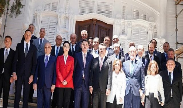 Türkiye Bankalar Birliği Yönetim Kurulu, Bakan Murat Kurum ile bir araya geldi