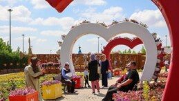 Türkiye’nin En Hoş ve En Büyük Çiçek Bahçesi Kapılarını Ziyaretçilerine Açtı