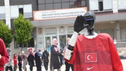 Türkiye’nin nüfusa kayıtlı robotu CANİKMAN Öğrencilerle Buluştu