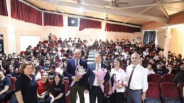 Üniversite Sınavı Öncesinde Rektör Akpınar’dan Liselerde Meslek Buluşmaları
