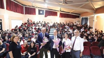Üniversite Sınavı Öncesinde Rektör Akpınar’dan Liselerde Meslek Buluşmaları