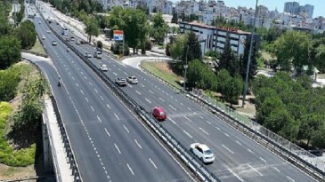Vilayetler Bankası Kavşağı’nda asfalt çalışması yapıldı
