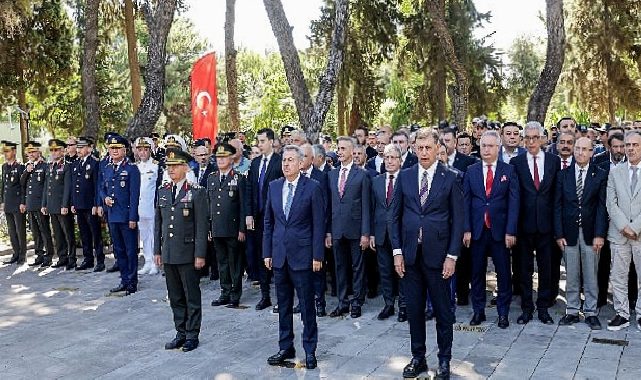 15 Temmuz şehitleri İzmir’de dualarla anıldı
