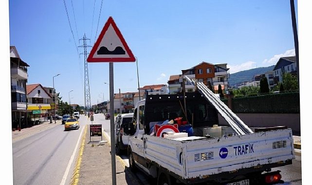 6 ayda 5 binin üzerinde levha ve direk yenilendi