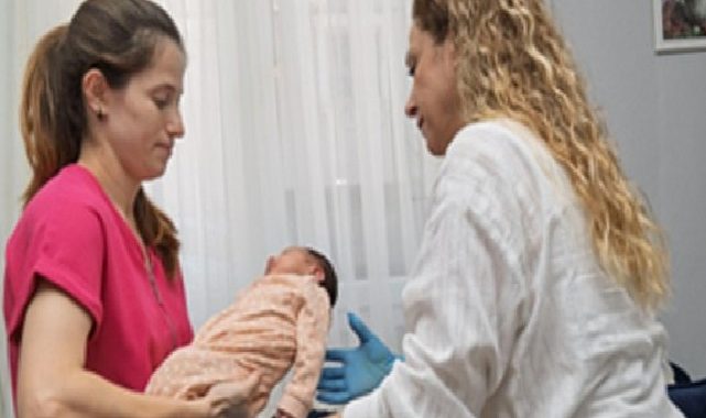 Anneye yalnız değilsin, bebeğe güzel geldin takviyesi