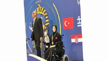 Bağcılar Belediyesi atleti Fatma Gürbüzer bronz madalya kazandı
