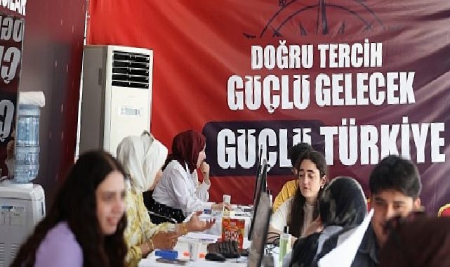 Bağcılar’da üniversite adaylarına fiyatsız tercih danışmanlığı