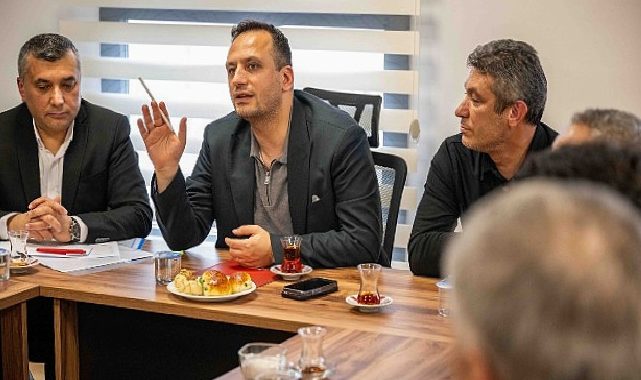Bornova’da mahallelerin nabzı muhtarlarla tutuluyor