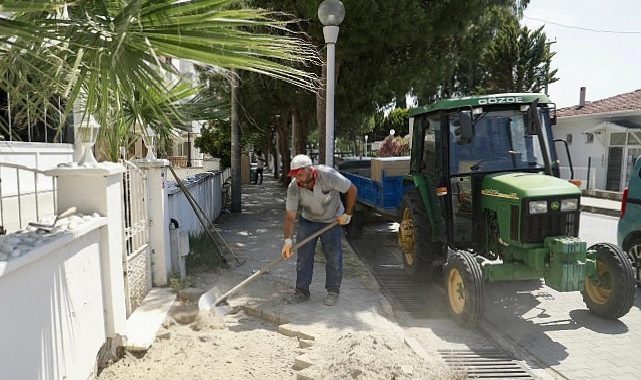 Burhaniye’de Yol İmal, Bakım ve Tamirat Çalışmaları Aralıksız Devam Ediyor