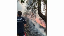 Büyükşehir itfaiyesi Antalya’nın dört bir yanında vazife başında