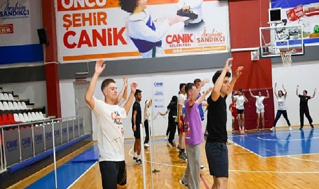 Canik’te Gençler Parkurun Tozunu Dumana Katıyor