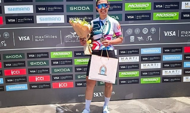 DEÜ’lü Akademisyen, L’Étape by Tour de France Türkiye Etabı’nda İkincilik Kürsüsüne Çıktı