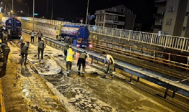 Eskihisar Feribot Yolu Alt Geçidi’nde gece mesaisi