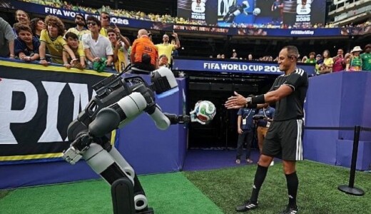 Hyundai’nin İnsansı Robotu Atlas FIFA Dünya Kupası 2026™ Sahnesinde