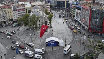 İBB YKS Tercih Periyodunda Gençlerin Yanında
