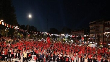 İnegöl 15 Temmuz’un 10’uncu Yılında Ulusal İrade İçin Tek Yürek Oldu