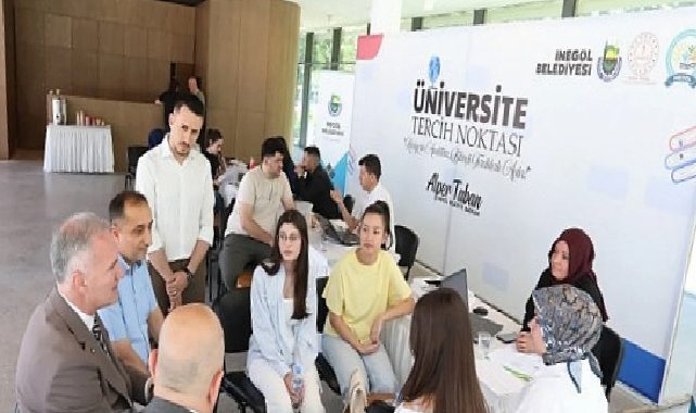 İnegöl Belediyesi Tercih Sürecinde De Öğrencilerin Yanında