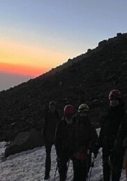 İnegöl Belediyespor Dağcıları 15 Temmuz İçin Erciyes’e Tırmandı