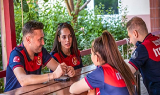 İzmir İtfaiyesi’nin birinci bayan sürücüsü