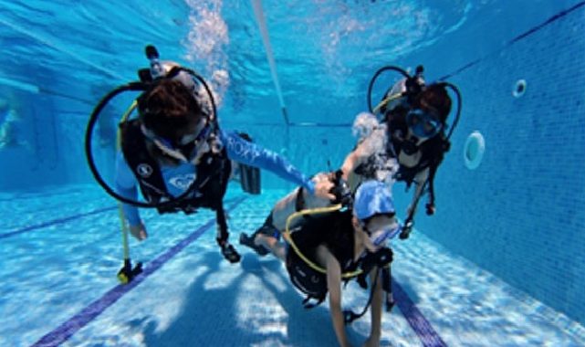 İzmir Marina’da su sporları heyecanı başladı