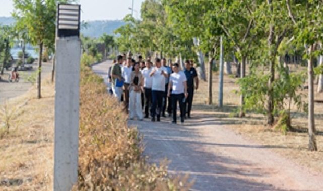 İzmir’in yeşil mirası İnciraltı Kent Ormanı yenileniyor