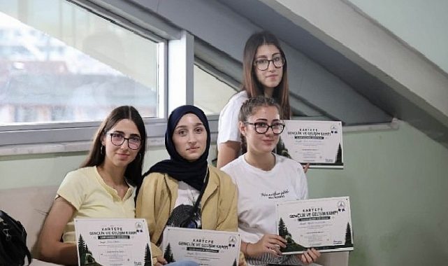 Kartepe’de Gençler Hayatı Deneyimliyor