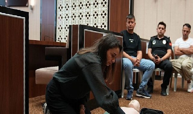 Keçiören Belediyesi İşçisine Birinci Yardım Eğitimi Verildi