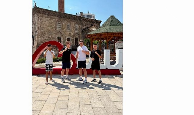 Kemer Belediyesi Kick Boks Ekibi’nden iki madalya