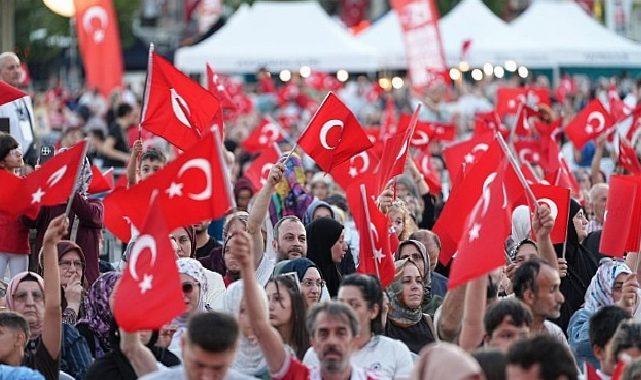 Kocaeli kol kola girdi, tek yürek oldu