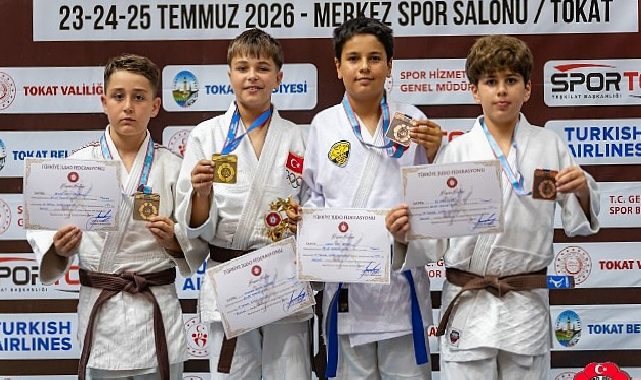 Kürsülerin değişmeyen adresi: Kağıtspor