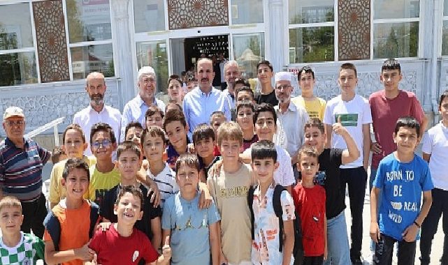 Lider Altay Yaz Kur’an Kursu Öğrencileriyle Bir Araya Geldi