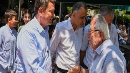 Lider Aydın Vatandaşlarla Alanda Omuz Omuza