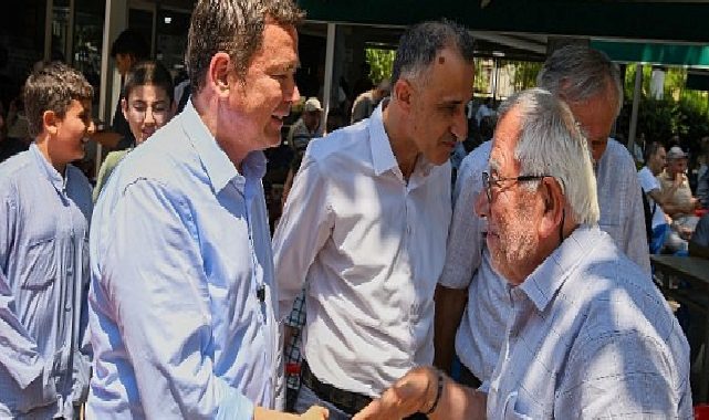 Lider Aydın Vatandaşlarla Alanda Omuz Omuza