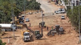 Lider Çerçioğlu’ndan Efeler’de Yol Üretim Çalışması