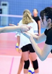 Lider Çerçioğlu’nun Çalışmalarıyla Minik Atletler Yaz Tatilinde Voleybolla Buluşuyor
