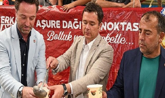 Lider Erkan Aydın Hamitler’de Aşure Rahmetini Vatandaşlarla Paylaştı