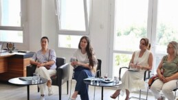 Lider Lâl Denizli, Halk Günü buluşmalarında vatandaşları dinlemeye devam ediyor