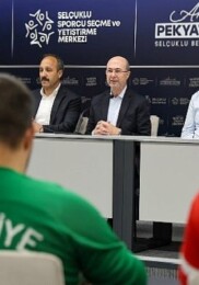 Lider Pekyatırmacı Down Sendromlu Futsal Millî Takımı ile Bir Araya Geldi