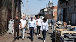 Lider Şadi Özdemir mahallelerdeki meseleleri yerinde inceledi