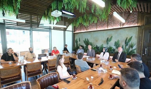 Lider Taban Mahallî Basın Temsilcileriyle Buluştu