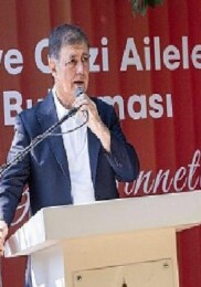 Lider Tugay, şehit aileleri ve gazilerle buluştu “Ne yaparsak yapalım hakkınız ödenmez”