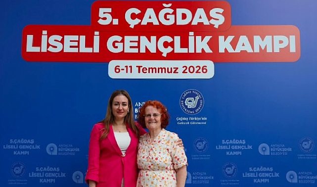 Lider Vekili Özdemir 5. Çağdaş Liseli Gençlik Kampını ziyaret etti