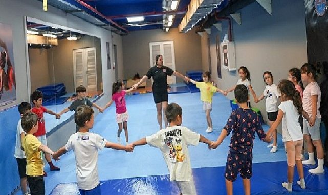 Maltepe Belediyesi Yaz Spor Kursları’yla sporda fırsat eşitliğini destekliyor
