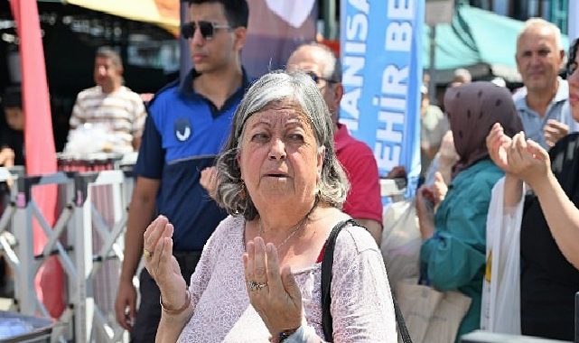 Manisa Büyükşehir’den Perşembe Pazarı’nda 2 Bin Şahsa Aşure İkramı