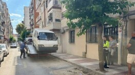 Manzara Kirliliği ve Risk Oluşturan Hurda Araçlar Kaldırılıyor
